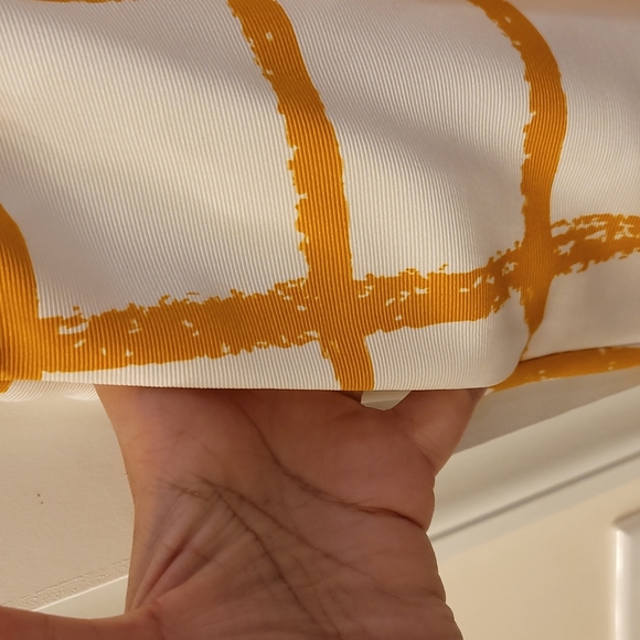 Just reduced! New York&Company Mustard and White Short Sleeve Sweater and Skirt - Picture 8 of 8